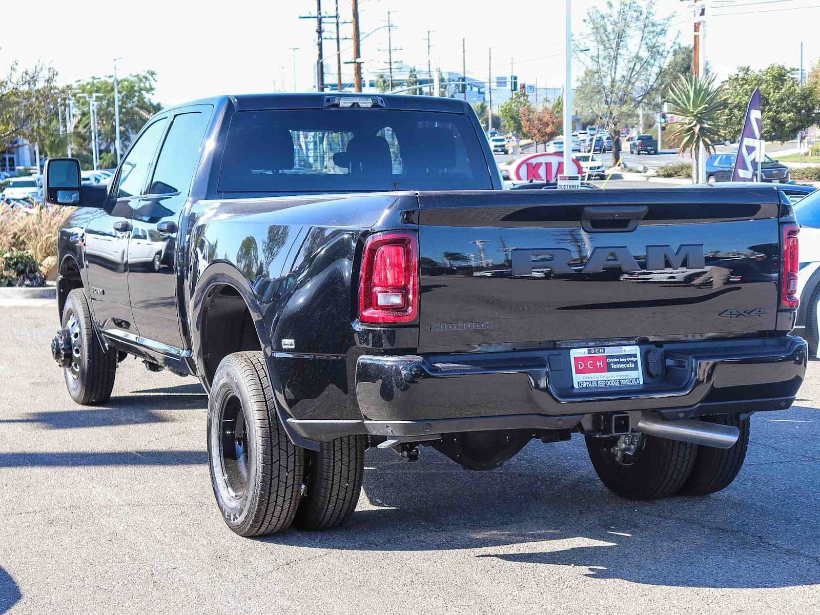 New 2026 RAM 3500 Big Horn AWD/4WD image 6