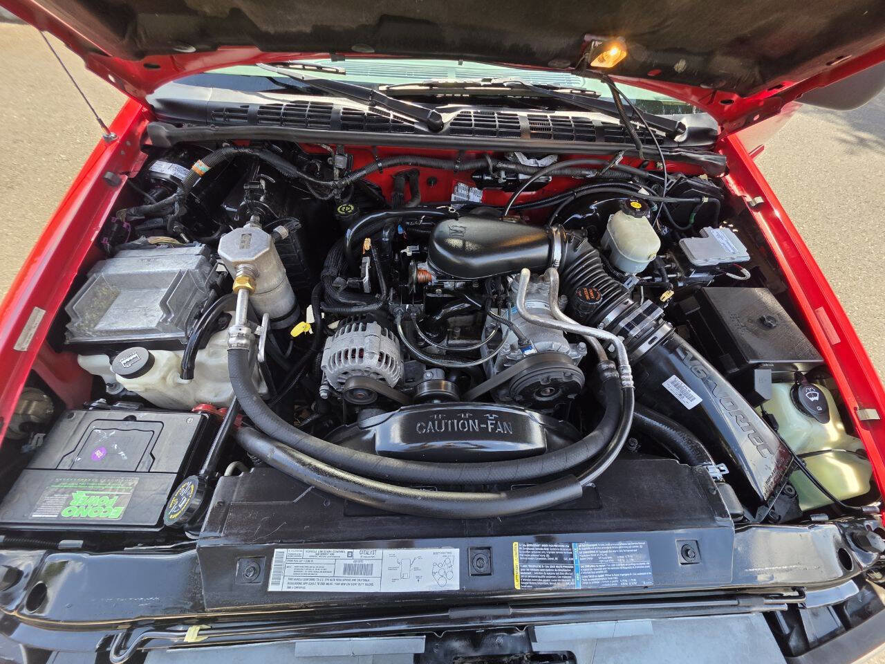 Used 2002 GMC Sonoma SLS w/ Marketing Option Pkg image 14