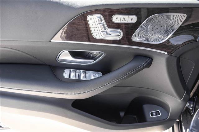 New 2026 Mercedes-Benz GLS 450 4MATIC image 11