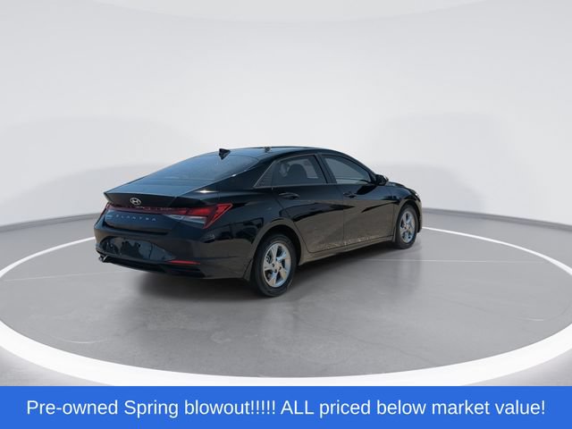 Used 2023 Hyundai Elantra SE FWD image 8