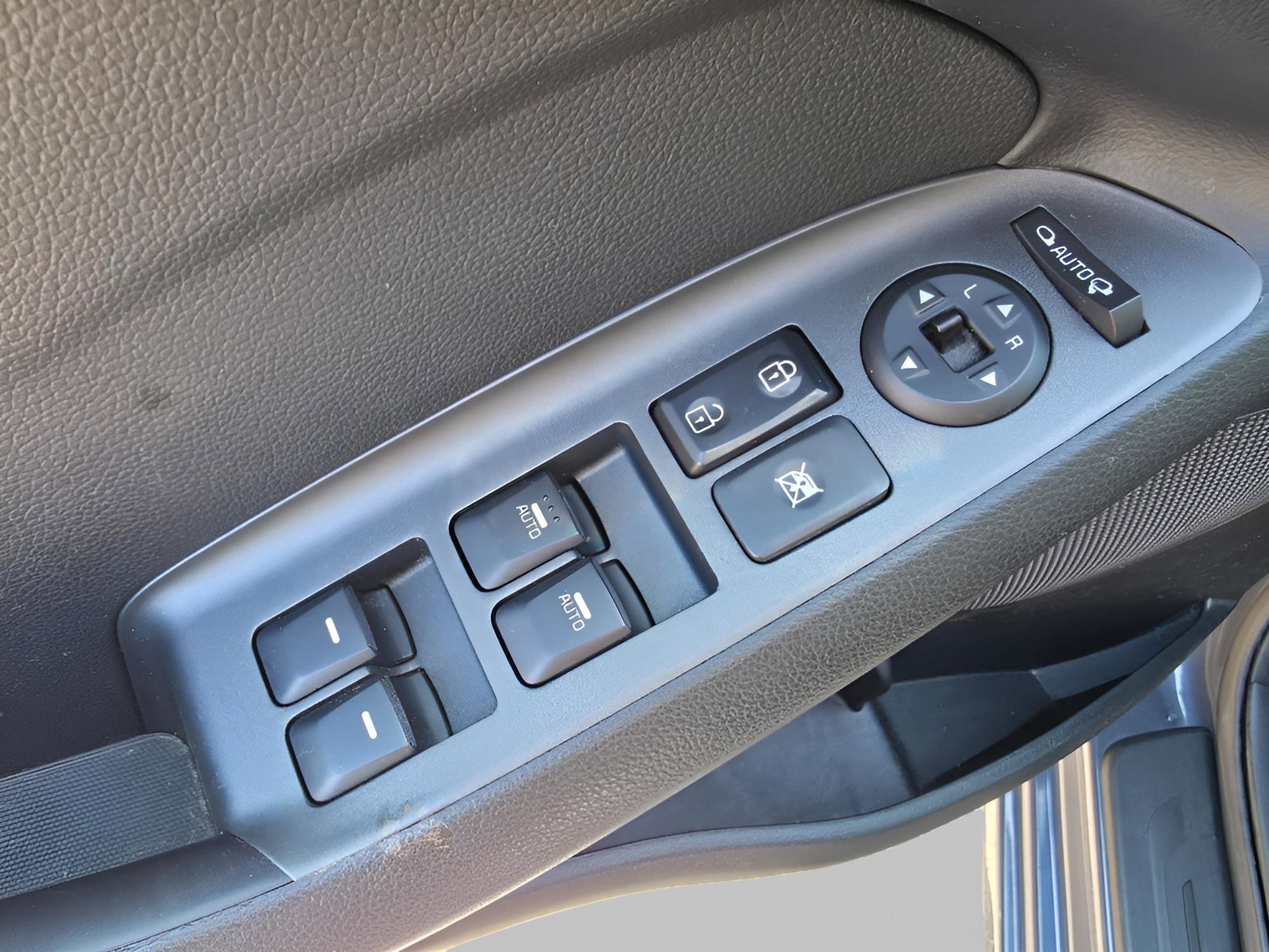 Used 2014 Kia Forte EX FWD image 20