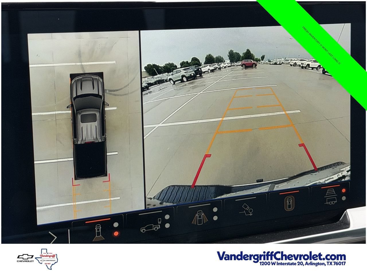 Used 2024 Chevrolet Silverado 1500 RST AWD/4WD image 18