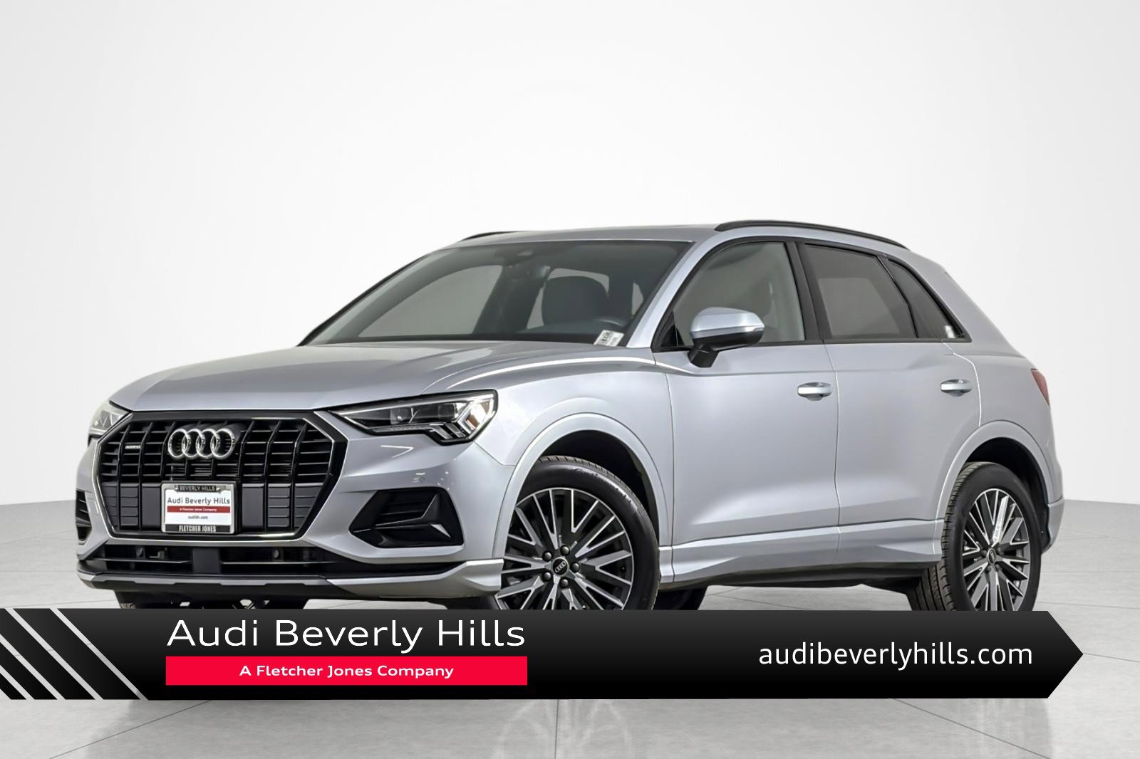 Used 2023 Audi Q3 2.0T Premium w/ Convenience Package AWD/4WD image 1