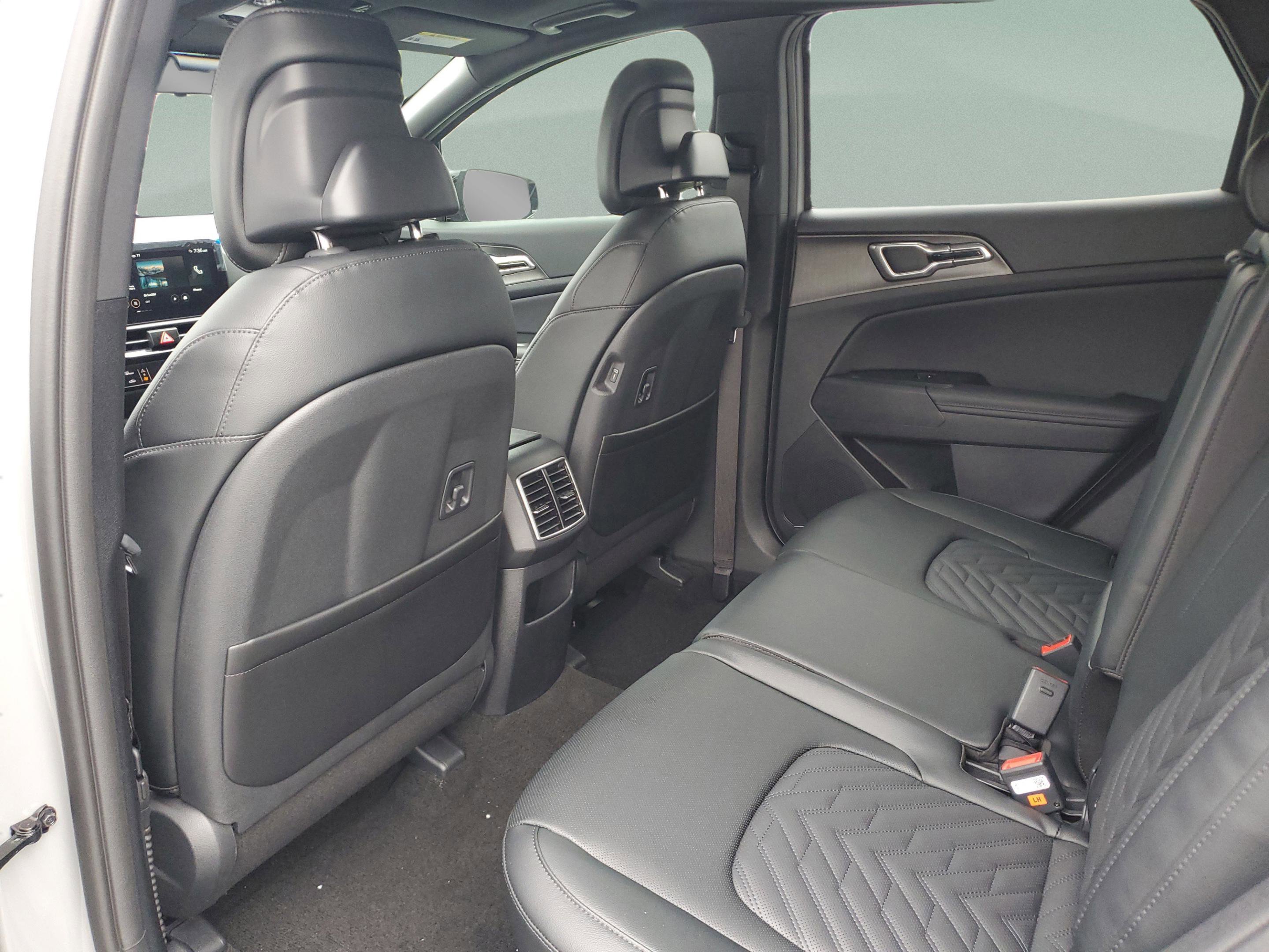 New 2026 Kia Sportage X-Line w/ X-Line Technology Package AWD/4WD image 27
