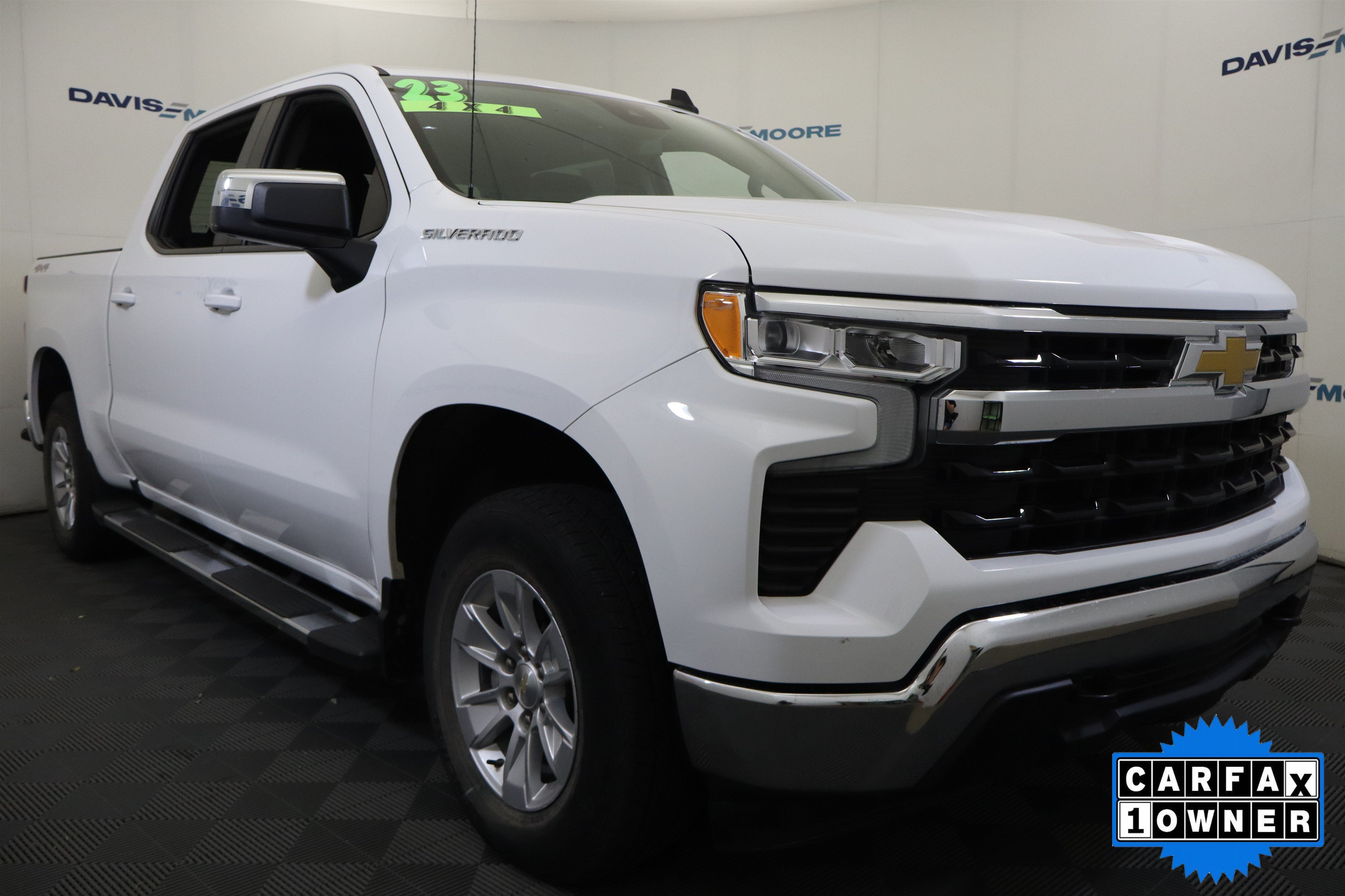 Used 2023 Chevrolet Silverado 1500 LT w/ Protection Package AWD/4WD image 3