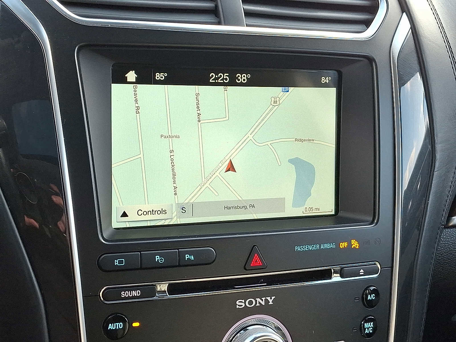 Certified 2018 Ford Explorer Platinum image 17