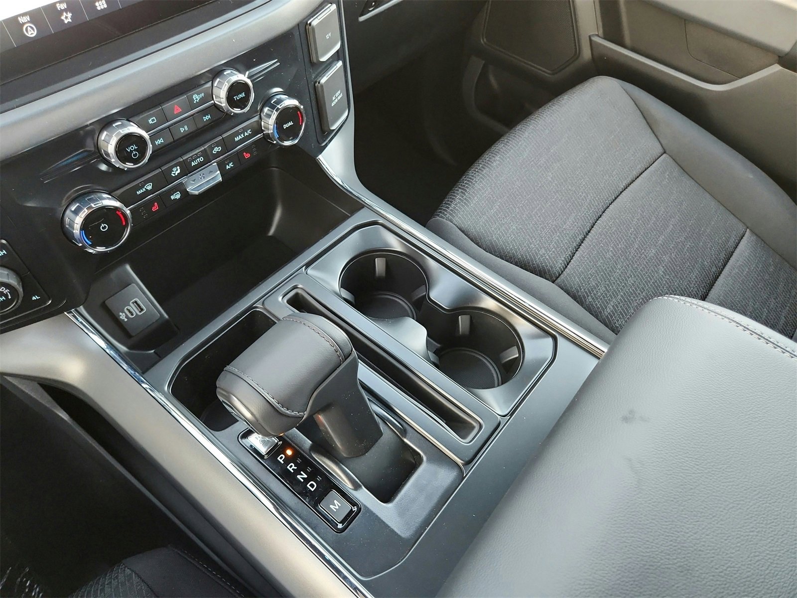 New 2026 Ford F150 XLT w/ Equipment Group 302A MID image 14