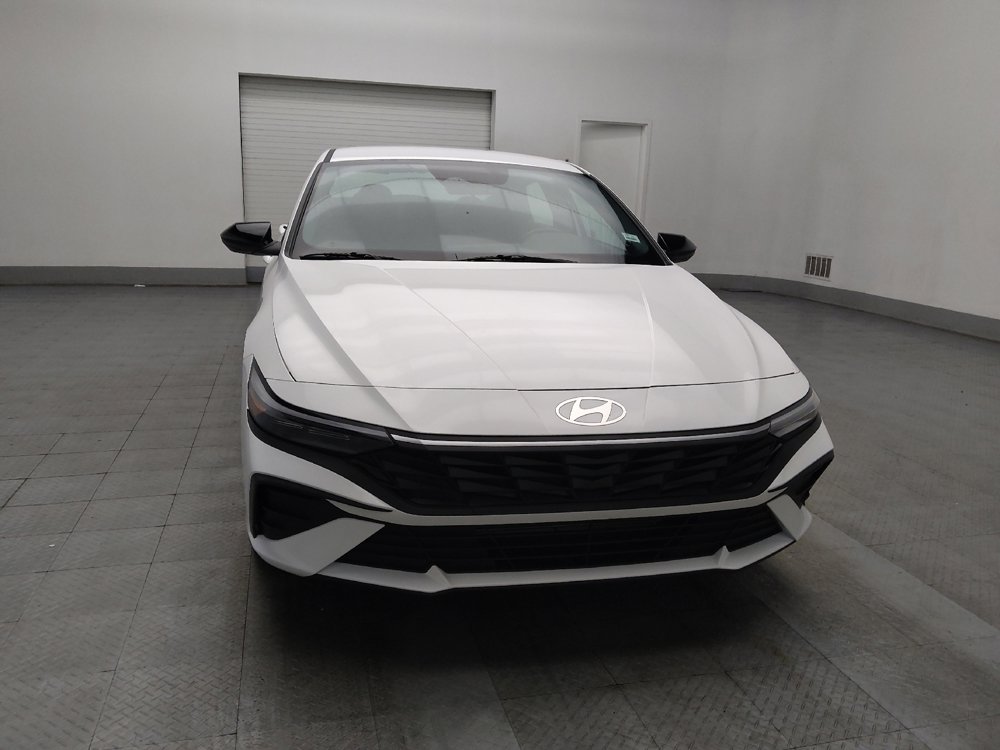 Used 2025 Hyundai Elantra Sport image 14