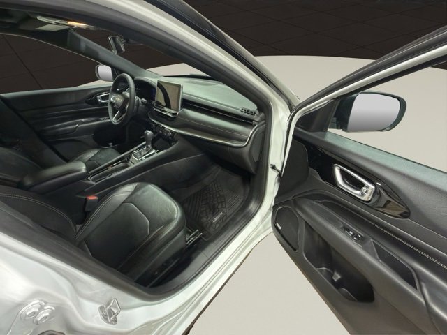 Used 2023 Jeep Compass High Altitude image 18