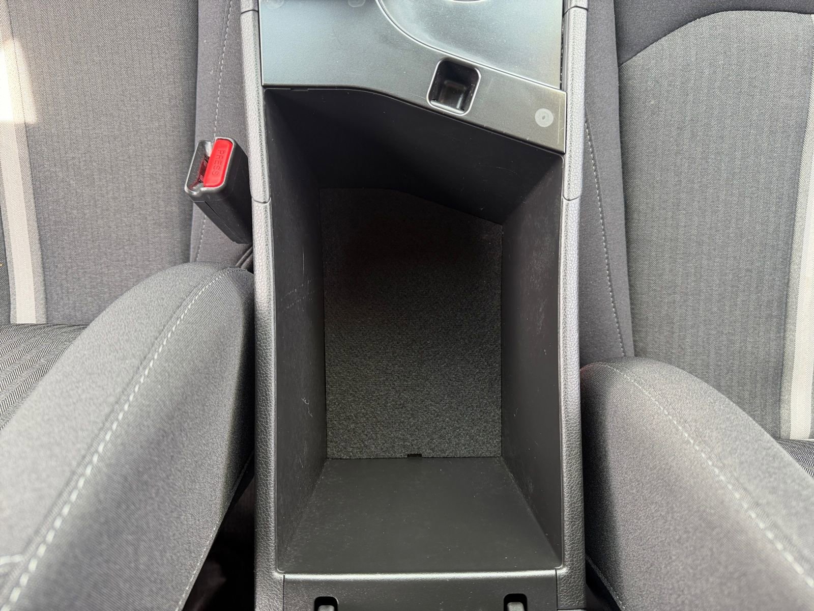 Used 2025 Hyundai Sonata SEL FWD image 23