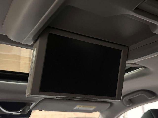 Used 2017 Honda Pilot Touring image 38