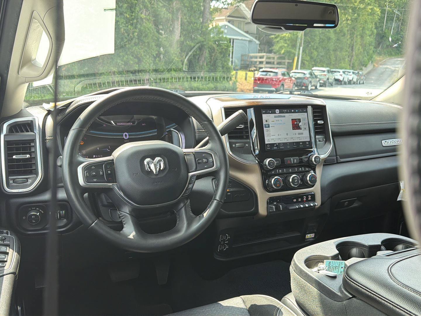 Used 2024 RAM 2500 Laramie AWD/4WD image 18