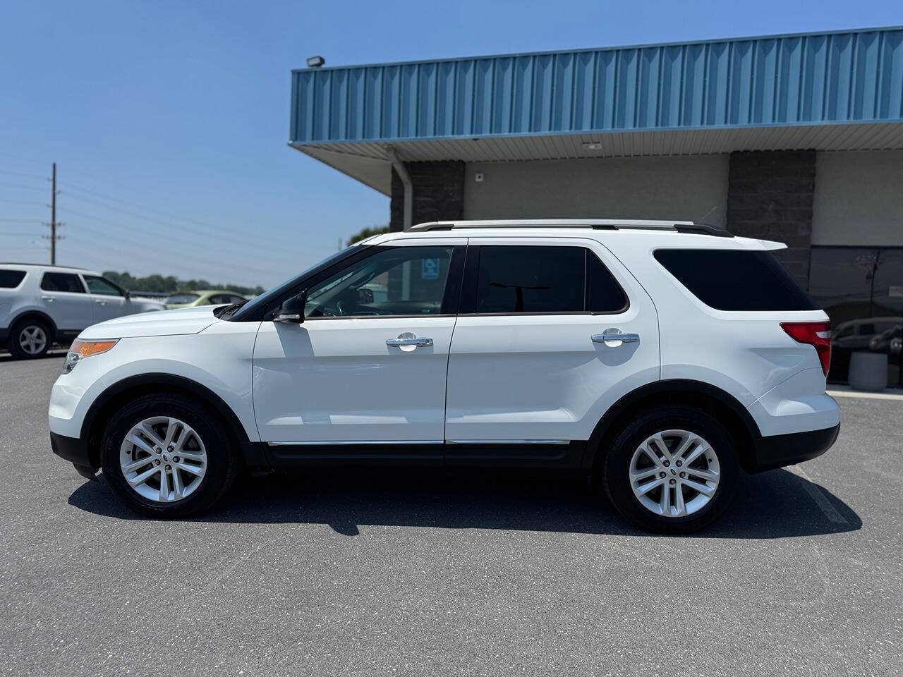 Used 2014 Ford Explorer XLT FWD image 43