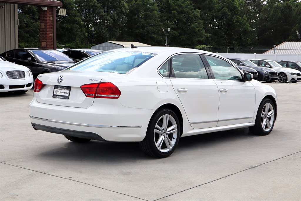 Used 2014 Volkswagen Passat TDI SE FWD image 7