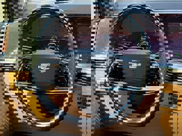 New 2025 Cadillac Escalade IQ Luxury 2 image 27