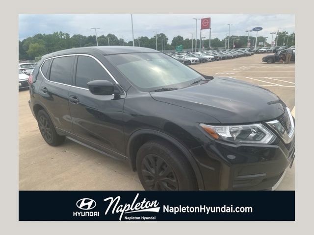 Used 2019 Nissan Rogue S AWD/4WD image 1