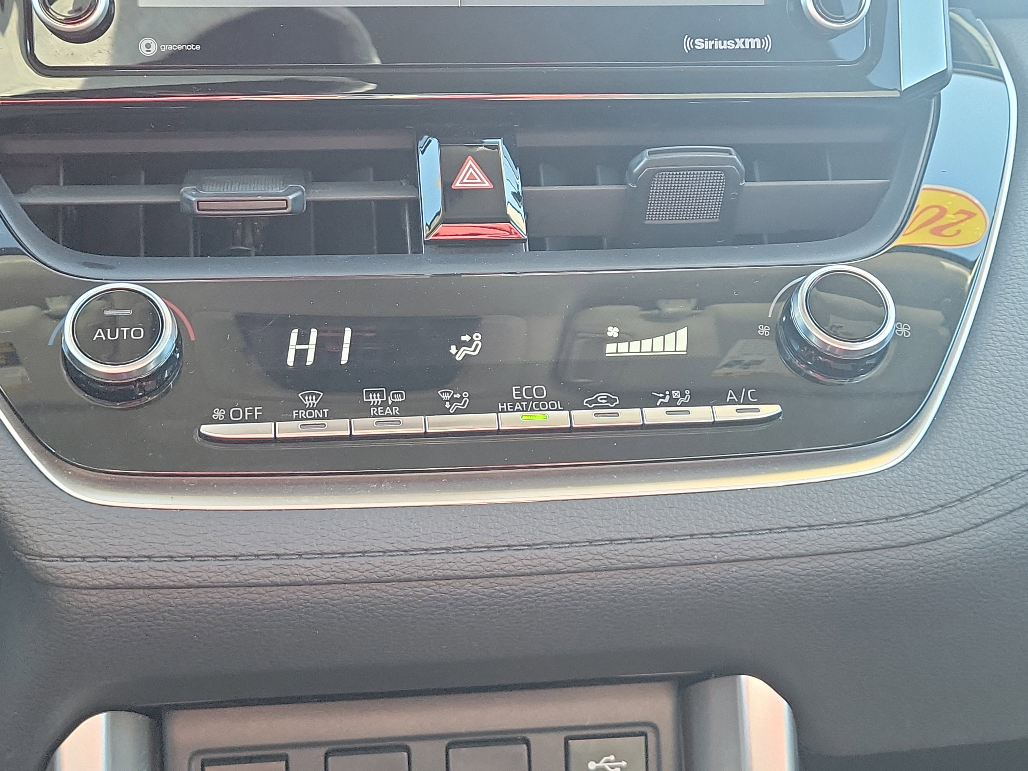 Used 2022 Toyota Corolla Cross LE image 27