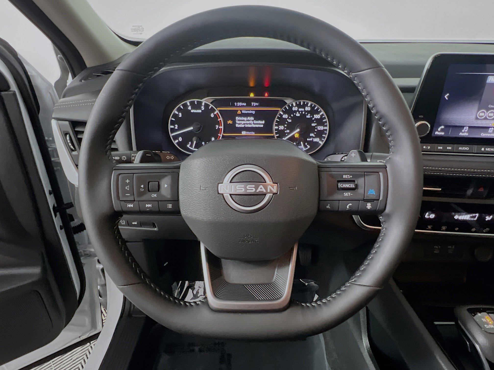 Used 2025 Nissan Rogue SV image 18