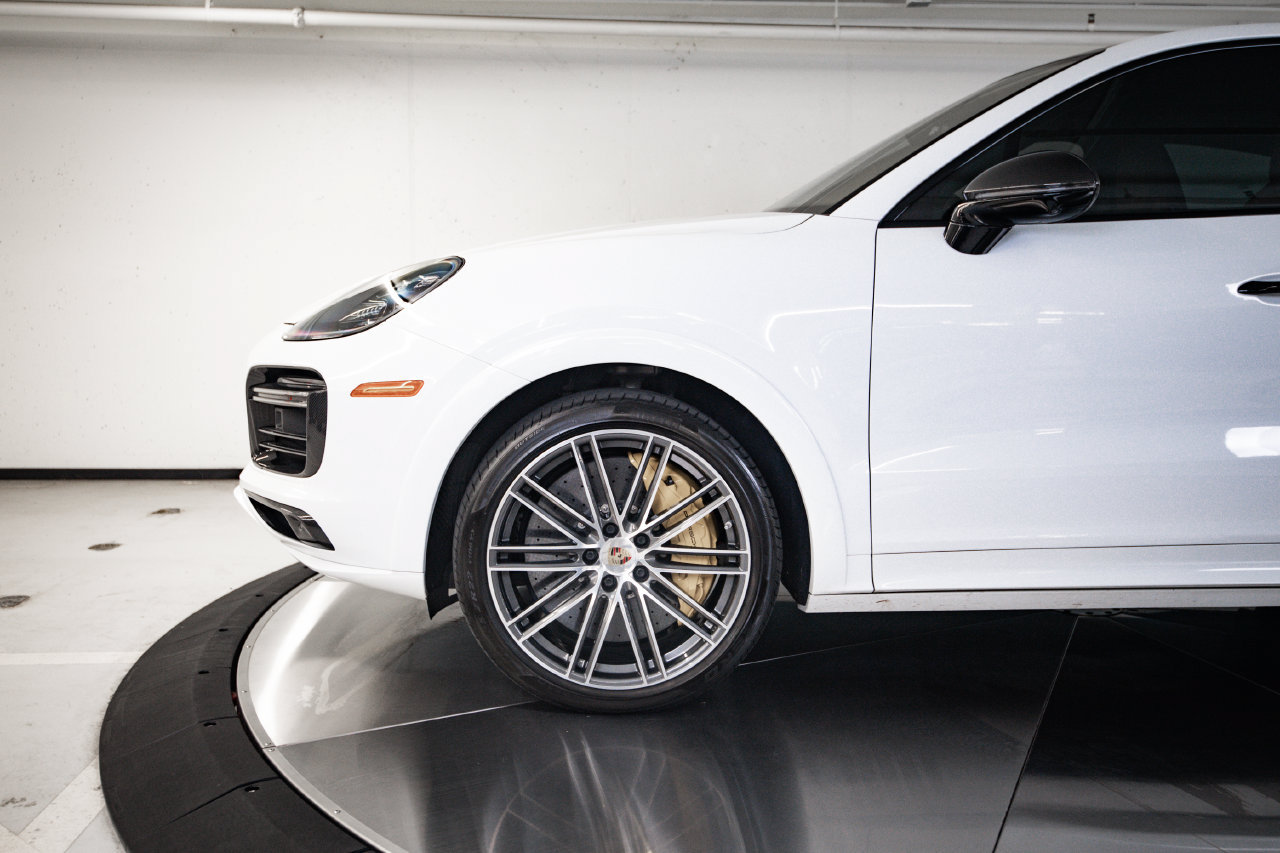 Used 2020 Porsche Cayenne Turbo AWD/4WD image 11