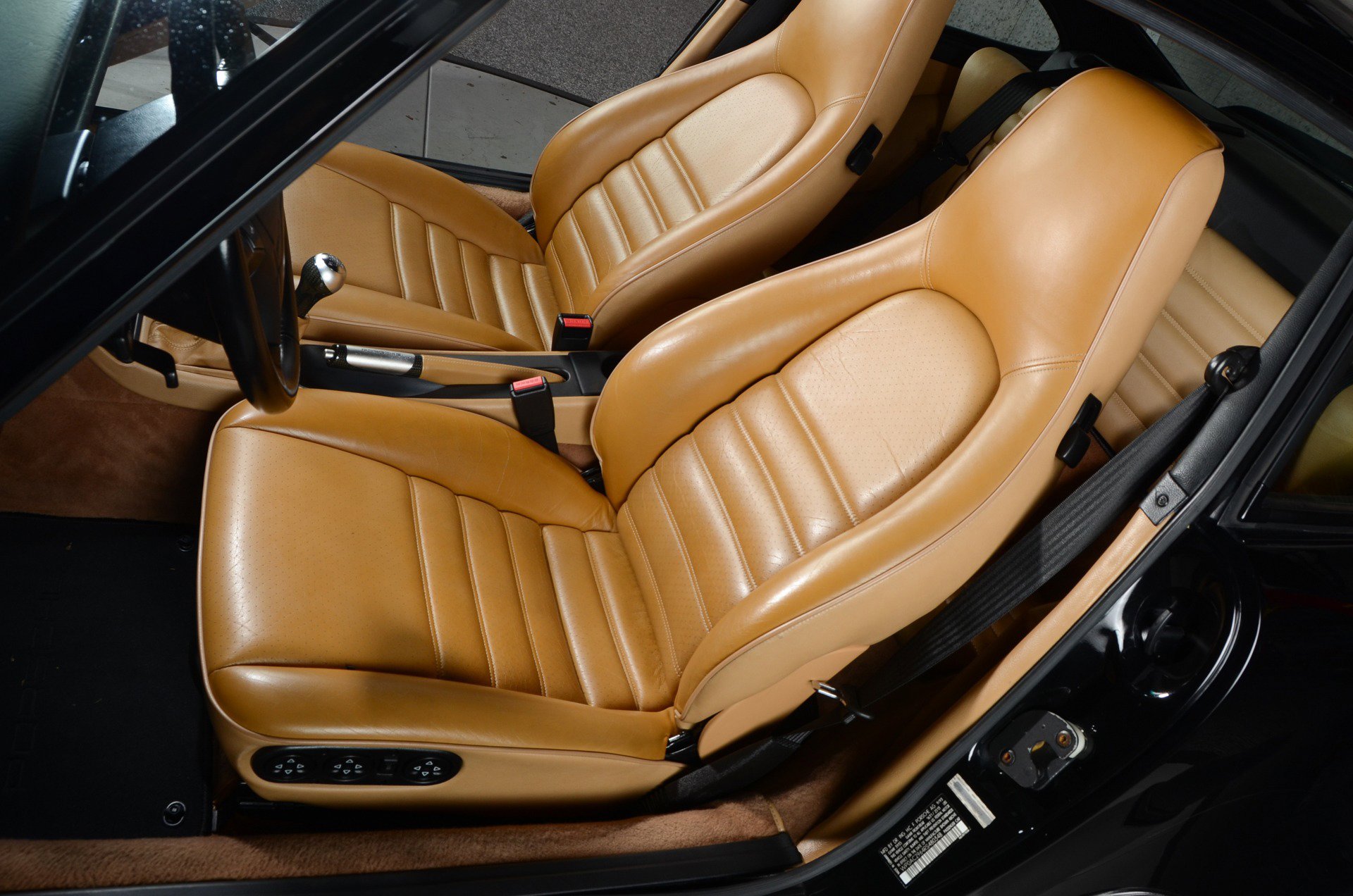 Used 1994 Porsche 911 Turbo image 17