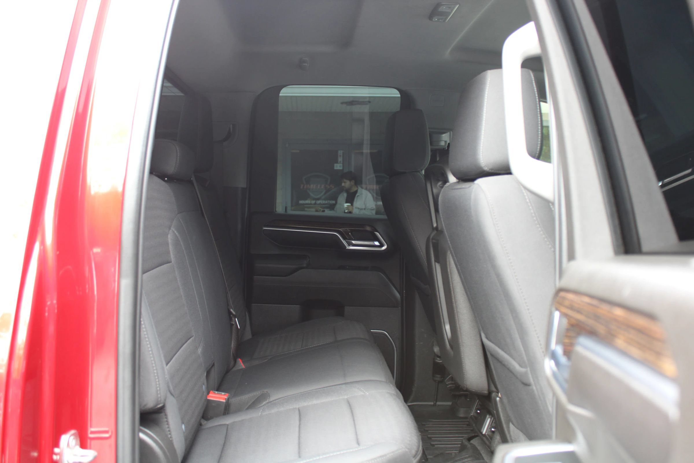 Used 2024 GMC Sierra 2500 SLE w/ SLE Value Package; AWD/4WD image 18
