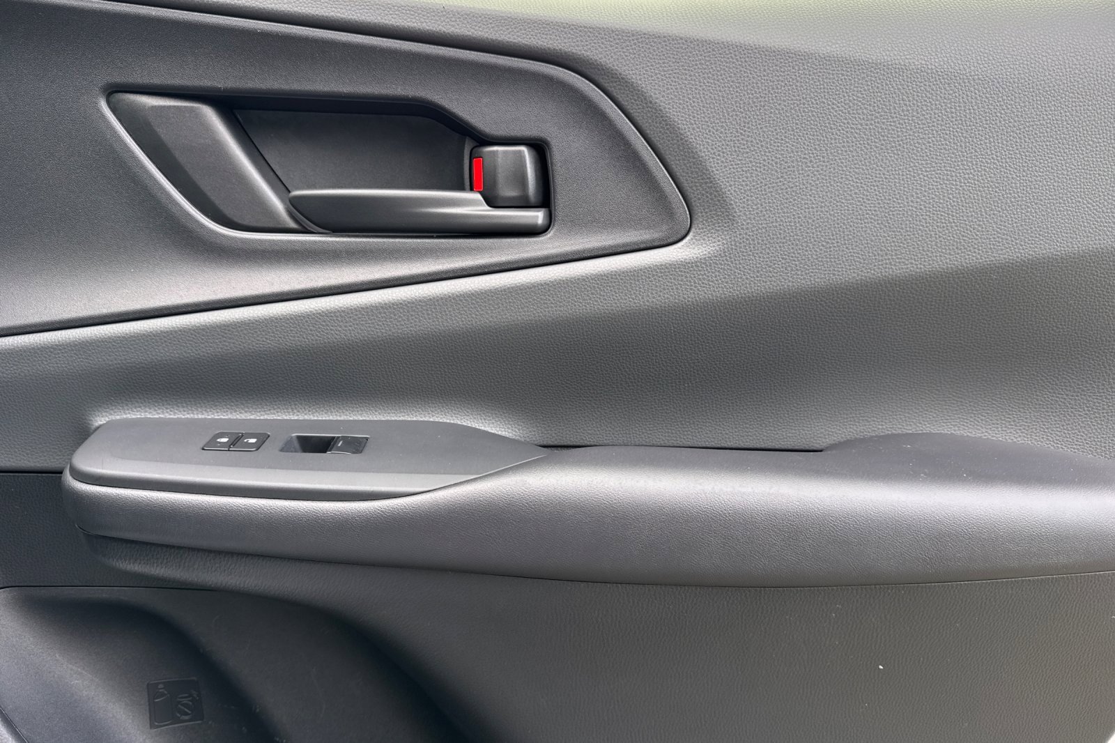 Used 2024 Toyota Prius LE image 20