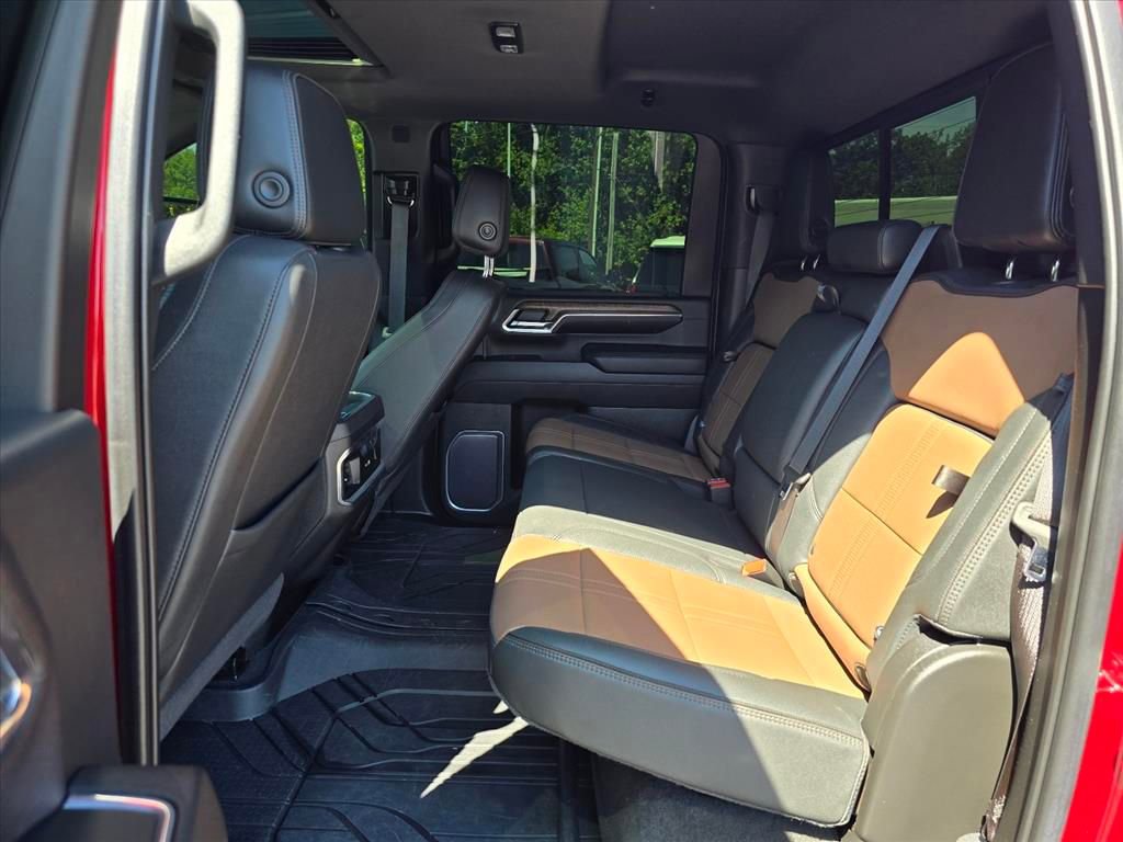 Used 2024 Chevrolet Silverado 3500 High Country w/ High Country Premium Package AWD/4WD image 13