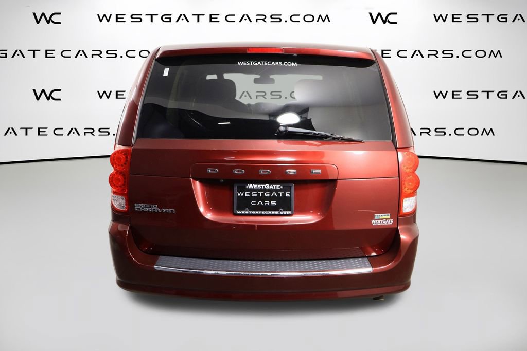 Used 2019 Dodge Grand Caravan SE image 4