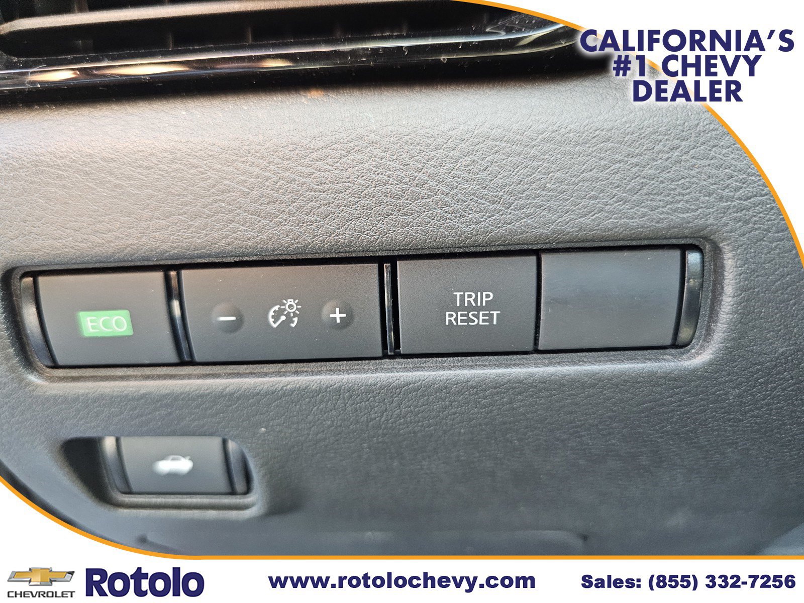 Used 2025 Nissan Sentra SV FWD image 20