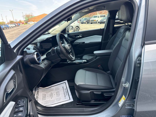 Used 2026 Chevrolet Trax LT w/ Driver Confidence Package image 15