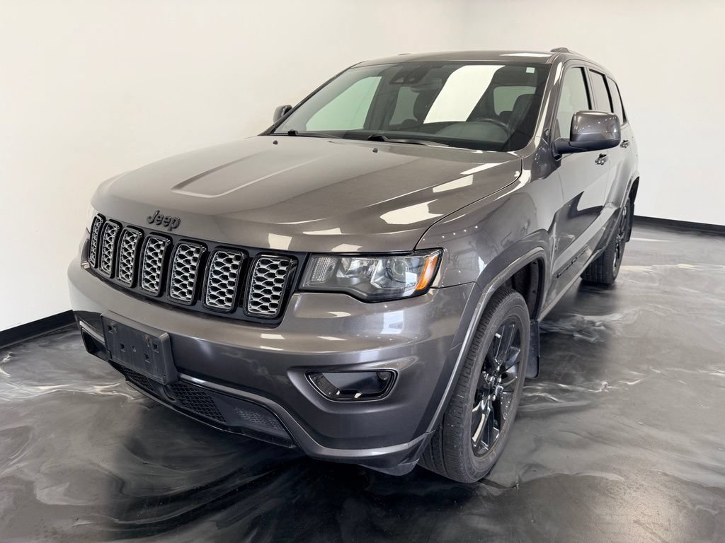 Used 2021 Jeep Grand Cherokee Altitude AWD/4WD image 4