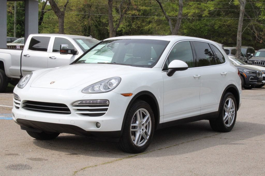 Used 2014 Porsche Cayenne Platinum Edition AWD/4WD image 3