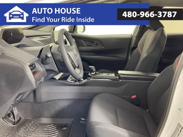 Used 2027 Toyota Prius Plug-In Hybrid FWD image 10