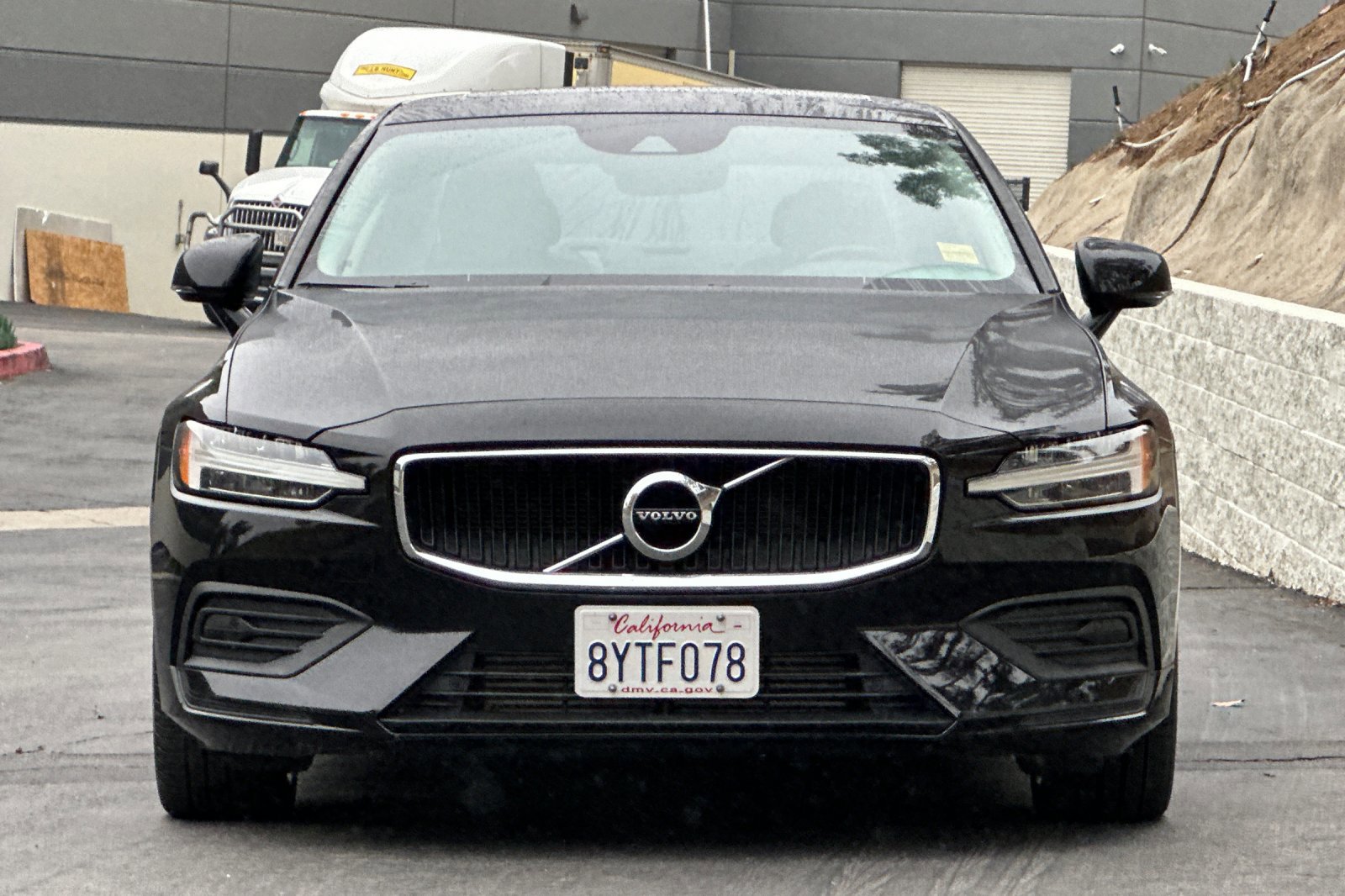 Used 2019 Volvo S60 T5 Momentum w/ Premium Package FWD image 9