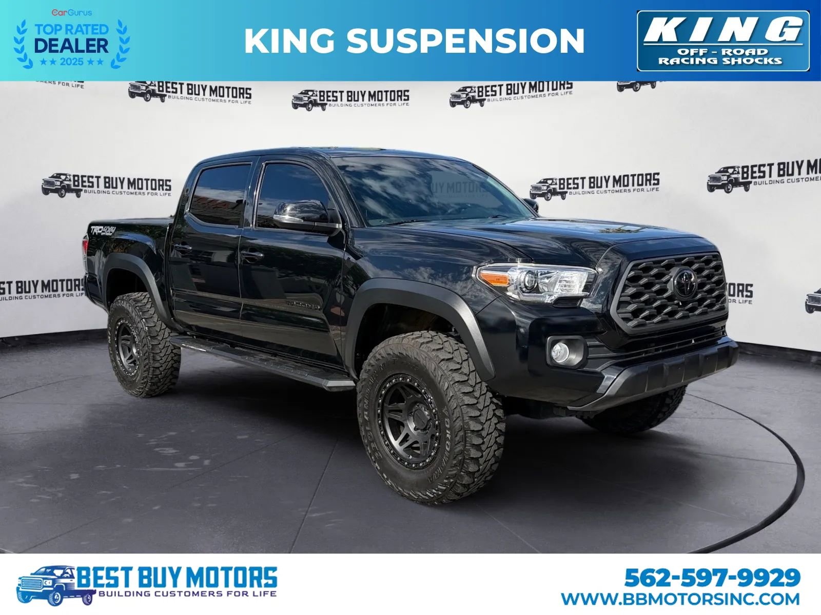 Used 2020 Toyota Tacoma TRD Off-Road image 1