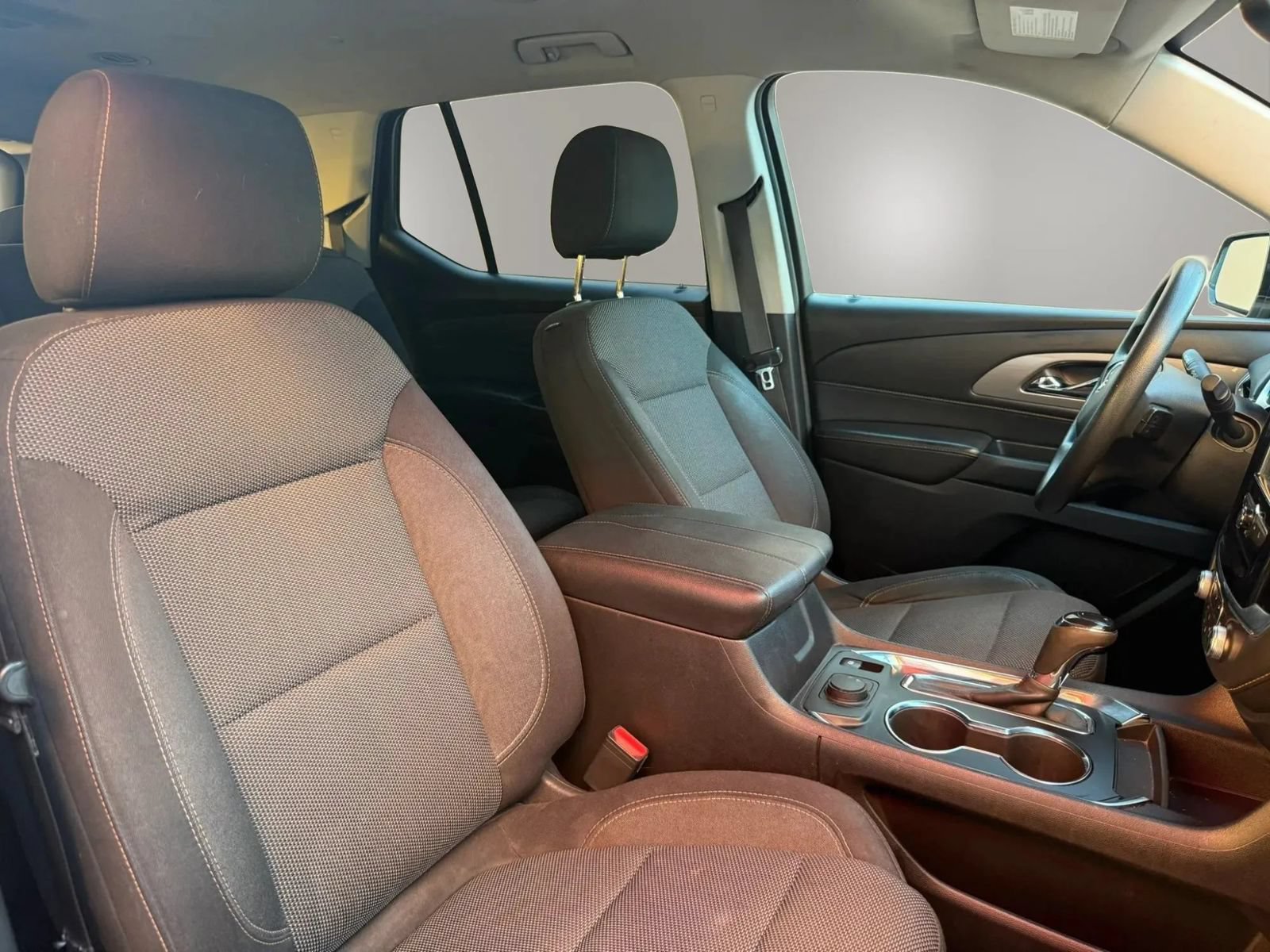 Used 2018 Chevrolet Traverse LS FWD image 19