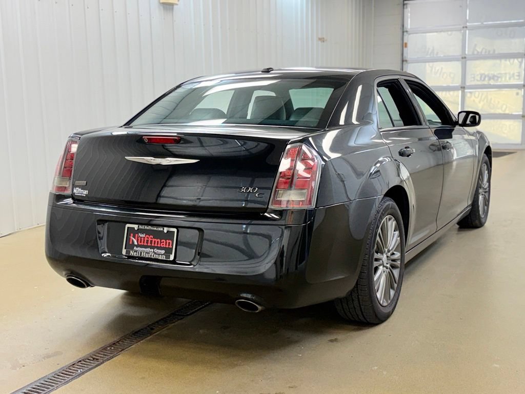 Used 2014 Chrysler 300 C AWD/4WD image 5