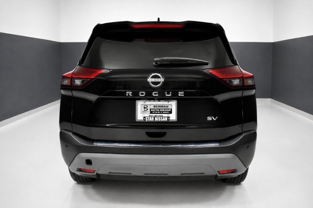 Used 2023 Nissan Rogue SV FWD image 9