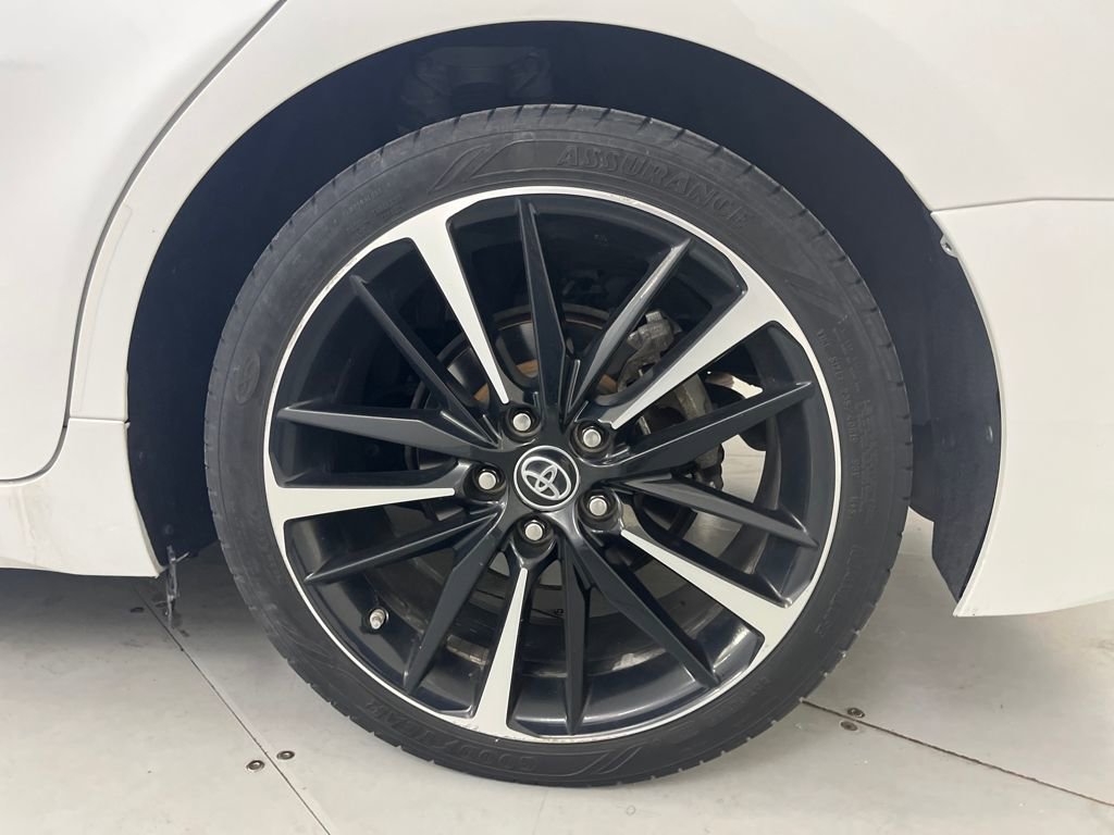 Used 2019 Toyota Camry XSE image 10