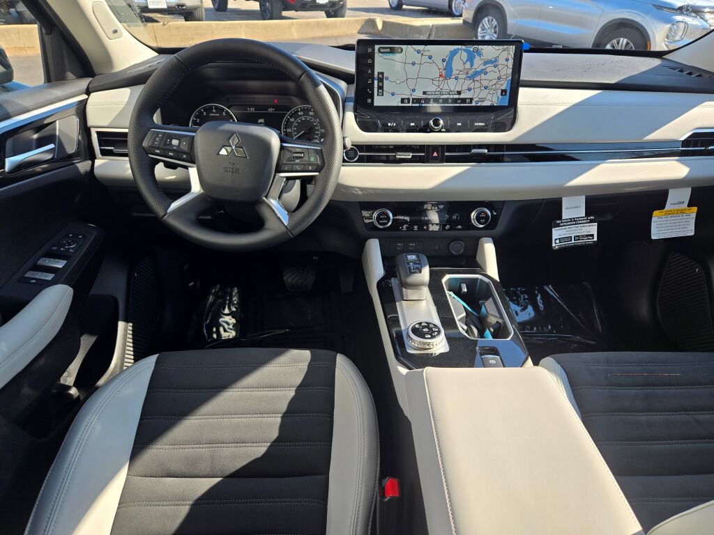 New 2026 Mitsubishi Outlander SE AWD/4WD image 13