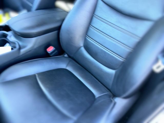 Used 2019 Toyota RAV4 XLE Premium FWD image 15