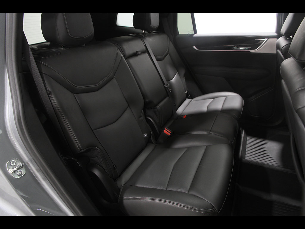 Certified 2025 Cadillac XT6 Premium Luxury w/ LPO, Floor Liner Package AWD/4WD image 21