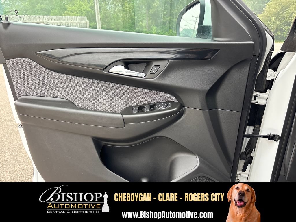 Used 2024 Chevrolet TrailBlazer LT AWD/4WD image 24