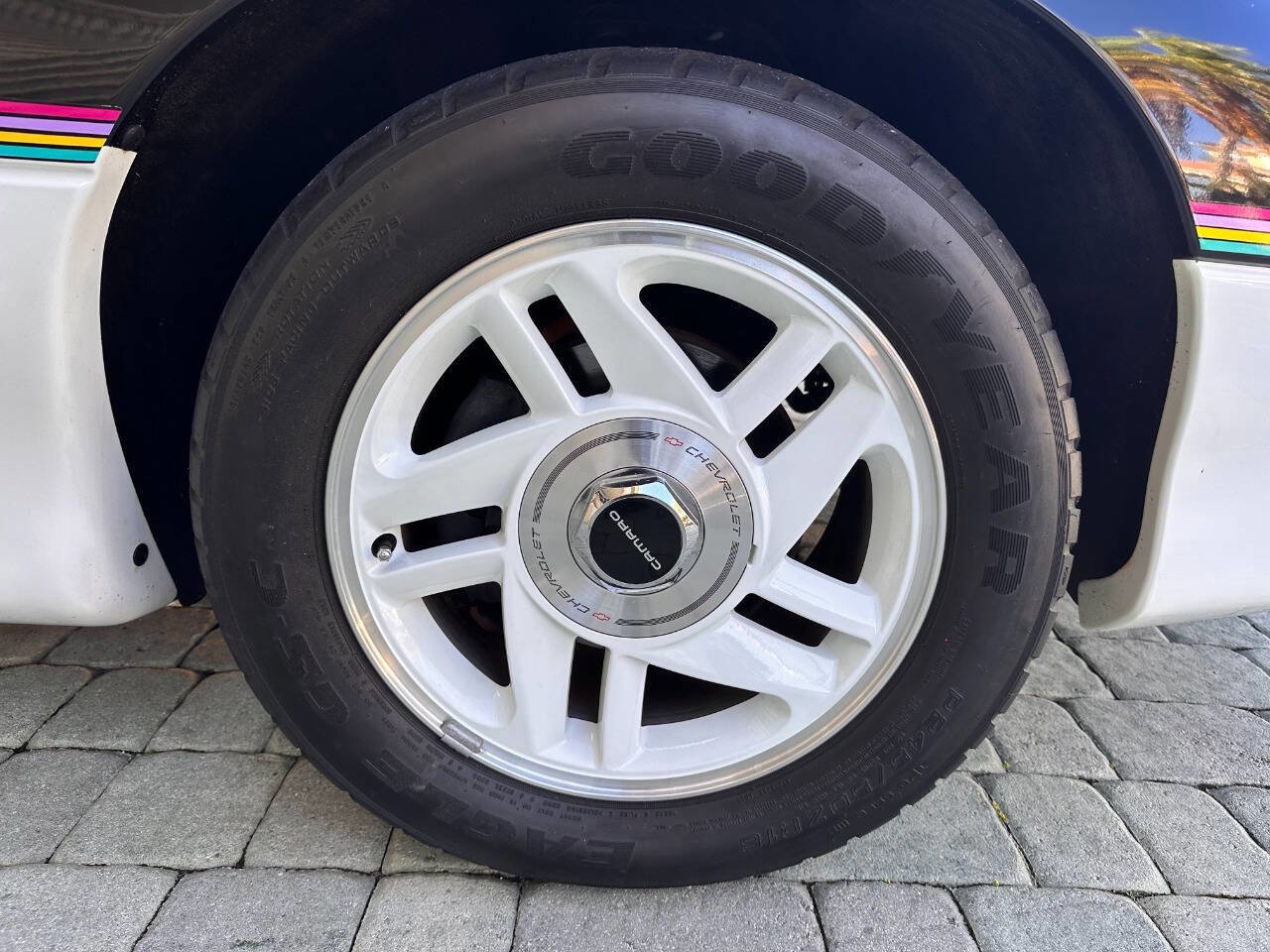 Used 1993 Chevrolet Camaro Z28 RWD image 41