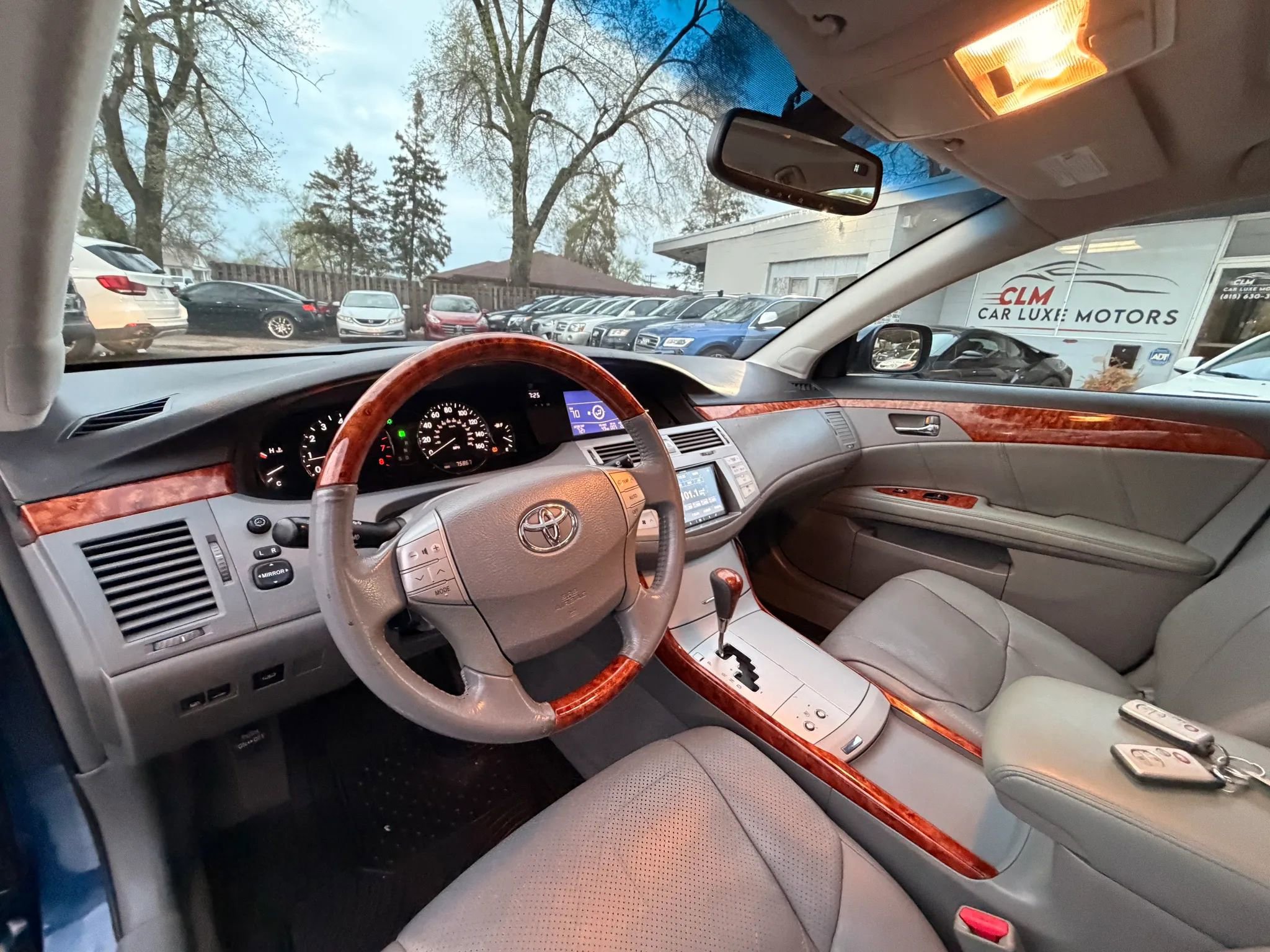Used 2007 Toyota Avalon Limited FWD image 9