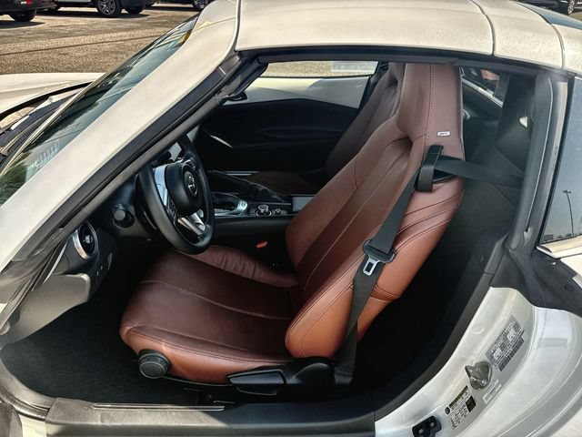 Used 2022 MAZDA MX-5 Miata RF Grand Touring w/ Weather Package RWD image 11