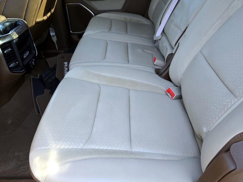 Used 2019 RAM 1500 Laramie image 31