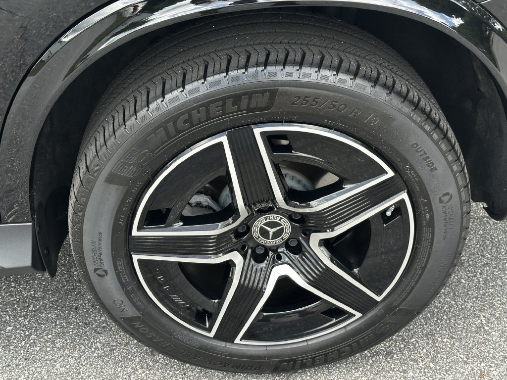Certified 2026 Mercedes-Benz GLC 300 4MATIC image 23