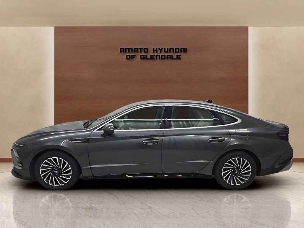 Certified 2025 Hyundai Sonata SEL image 3