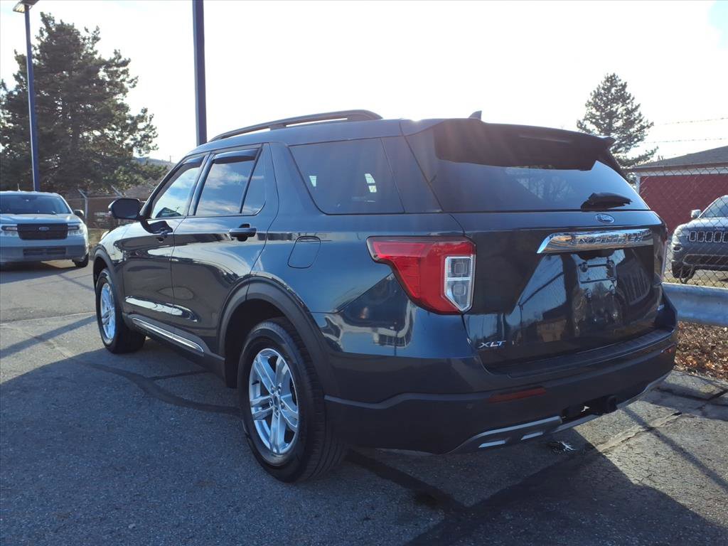 Certified 2023 Ford Explorer XLT w/ Equipment Group 202A image 9